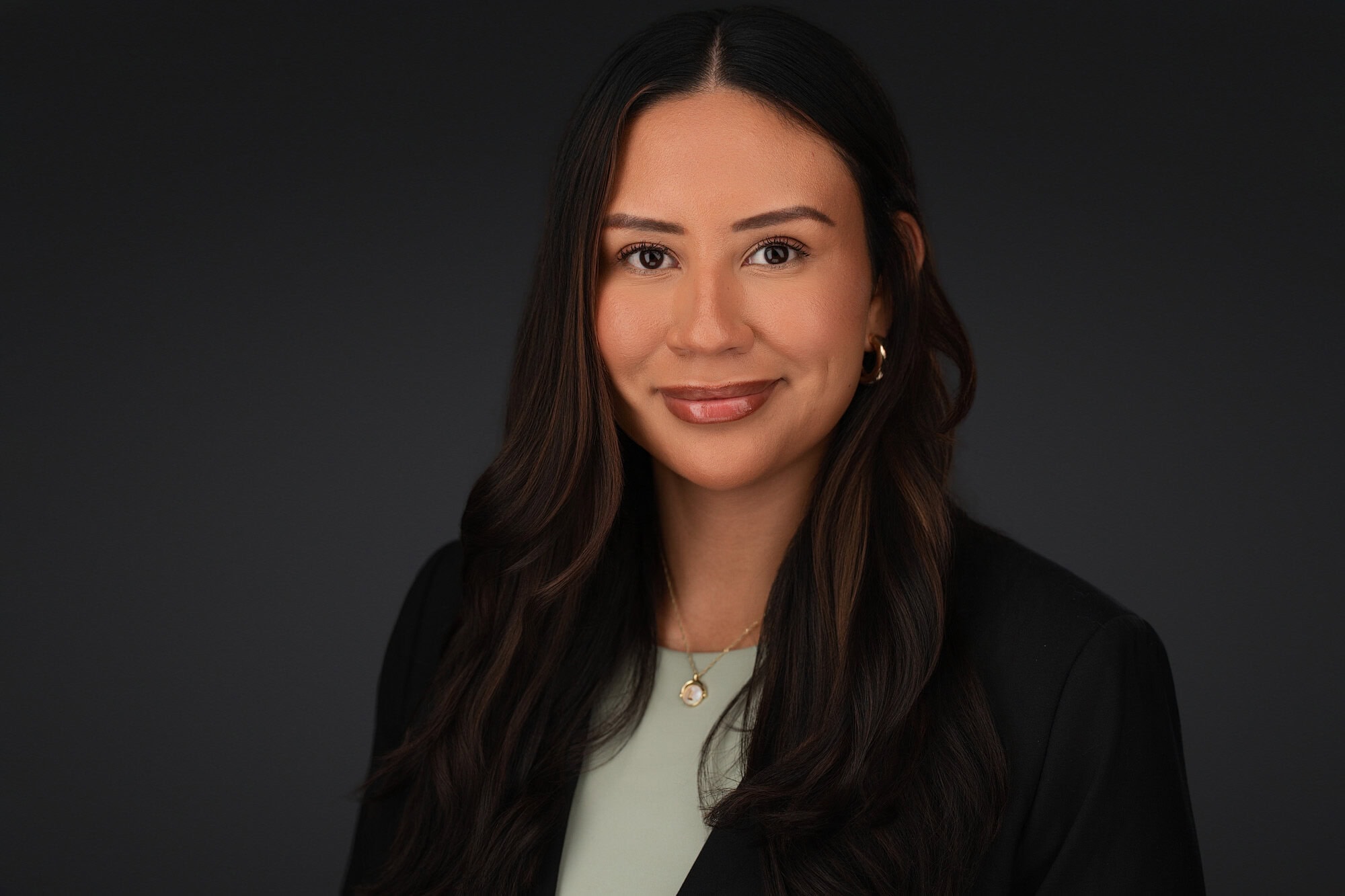 Professional headshot example delivered by a conference headshot booth in Tampa