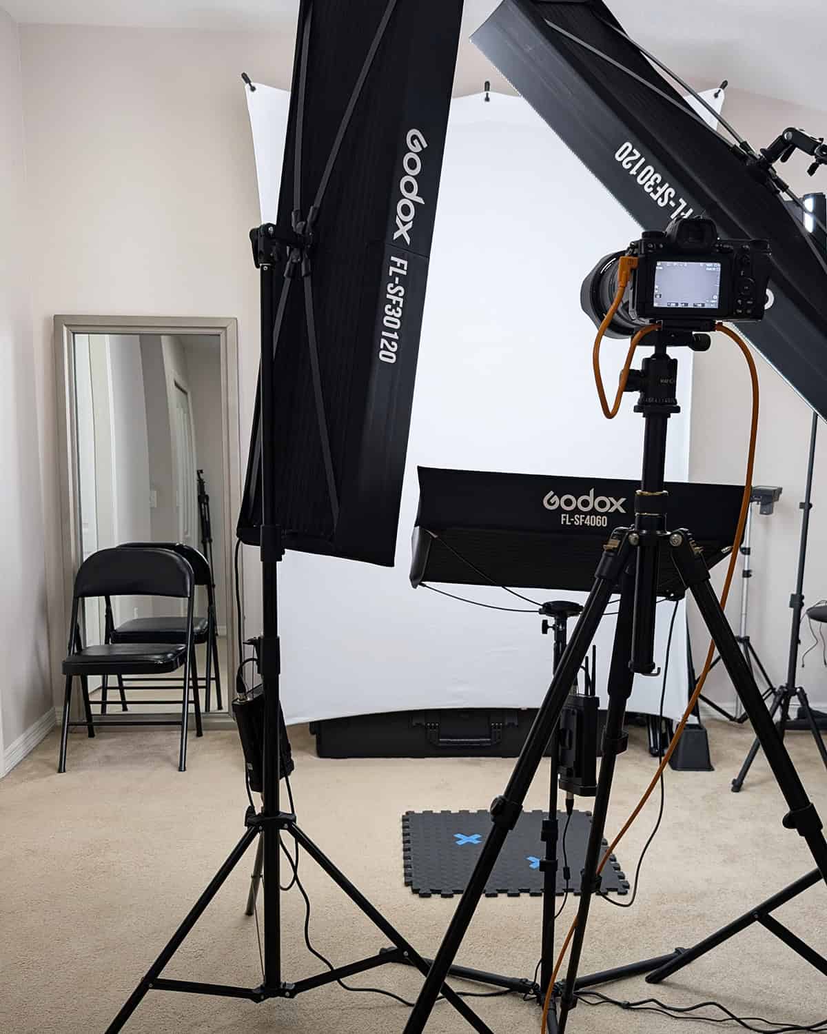 Headshots by James Connell Studio Image - A look inside what the headshot photography studio looks like