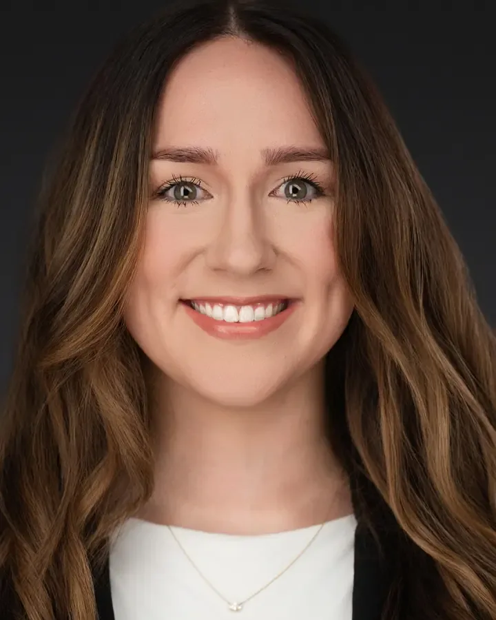 Professional woman with long brown hair, Tampa headshot photographer portrait